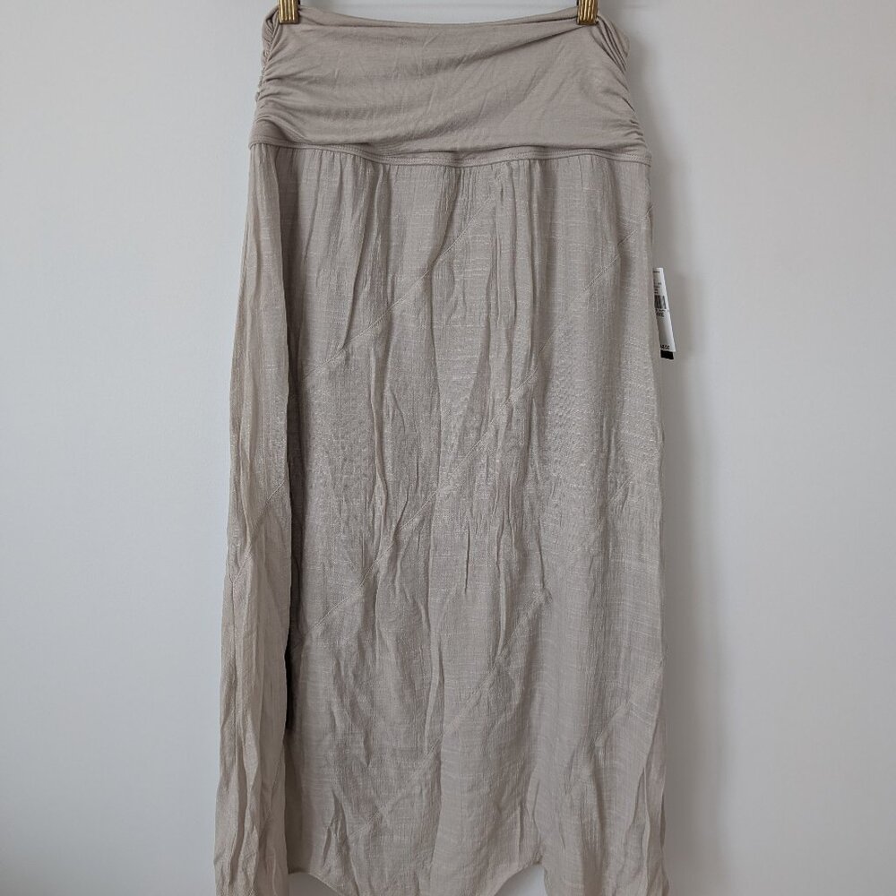 NWT - New Directions Maxi Handkerchief skirt WOMEN'S LARGE